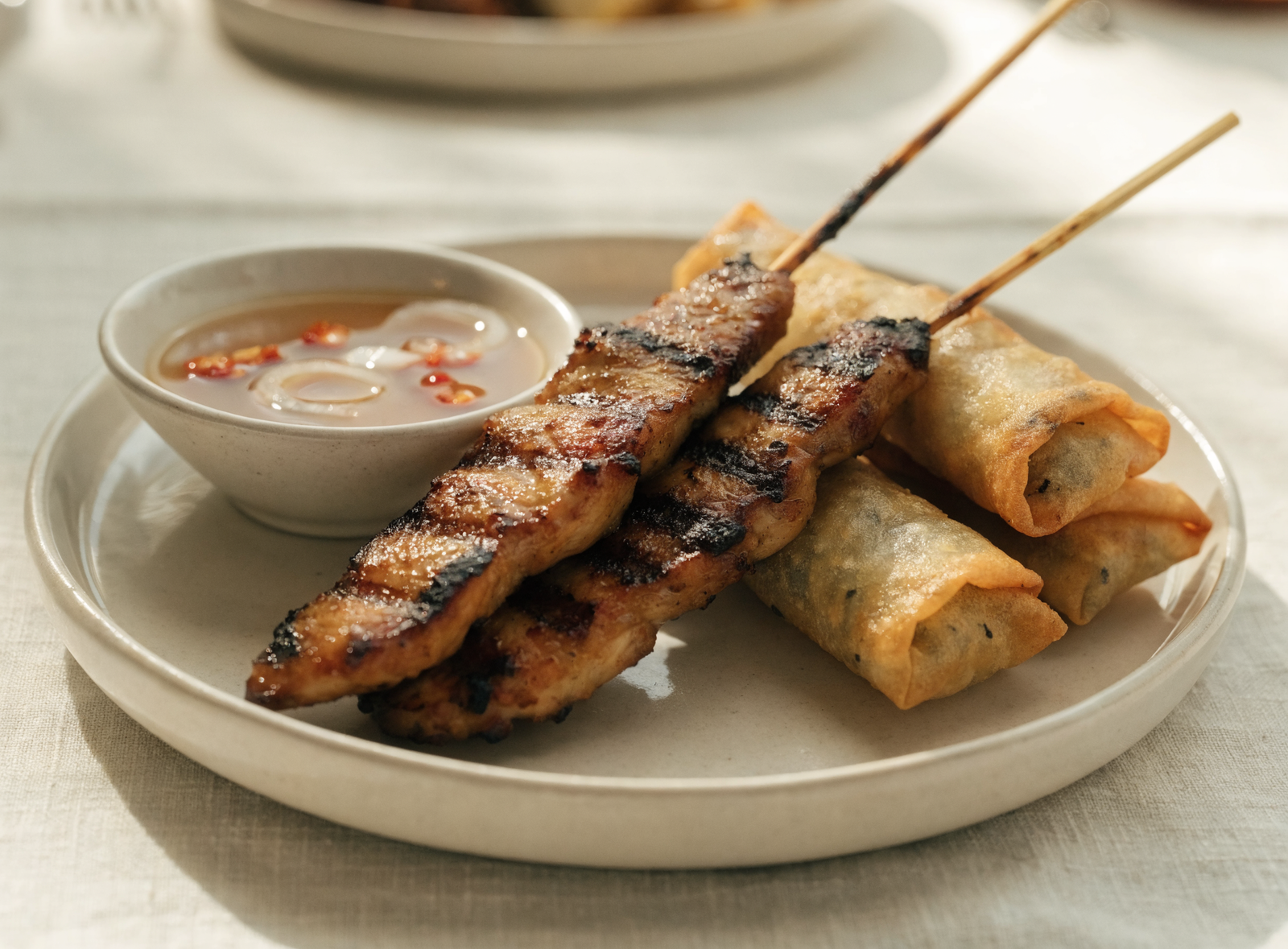 thaani-gericht-nam-jim-gai.png
