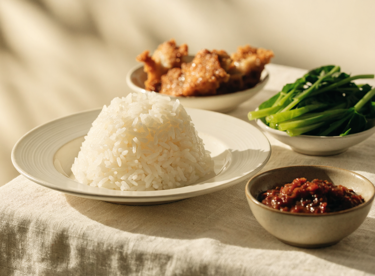 Klebreis mit Tadaeng Dip und blanchiertem Gemüse