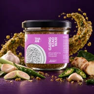 Gaeng Kiao Wan — Grüne Currypaste mit Zutaten und Gewürzen