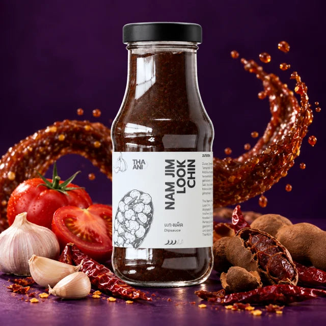Nam Jim Look Chin — Salsa di immersione al tamarindo con ingredienti e spezie