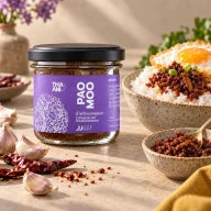 น้ำพริกหมู (Pao Moo) — น้ำพริกหมู เสิร์ฟพร้อมอาหารจานหลัก